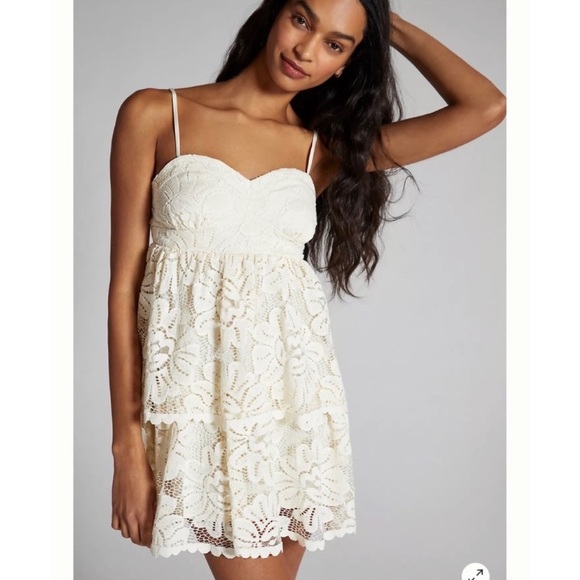 ANTHROPOLOGIE Maeve Strapless Cream Lace and Crochet Tiered Mini Dress - Picture 2 of 12
